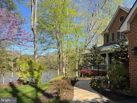 6031 LADY SLIPPER LANE, MANASSAS, VA 20111