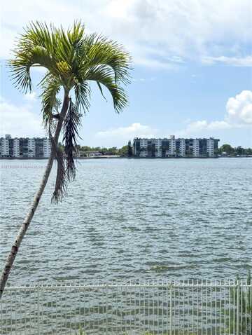 1100 NE 191st St, Miami, FL 33179