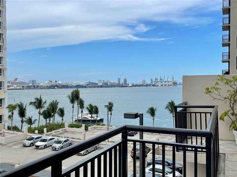 540 BRICKELL KEY DR, Miami, FL 33131