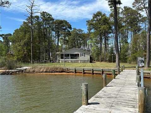 547 Little Oyster Lane, White Stone, VA 22578