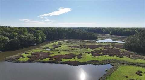 591 Plantation Road, North, VA 23128
