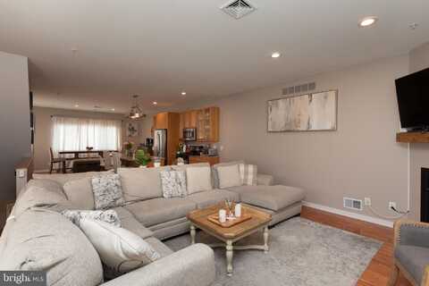 919 N FRONT STREET, PHILADELPHIA, PA 19123