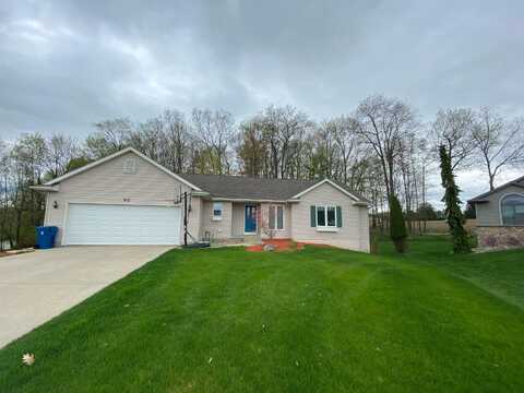 945 VALLEY AVENUE, FREMONT, MI 49412