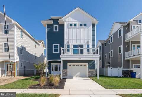 135 WALNUT AVENUE, NORTH WILDWOOD, NJ 08260