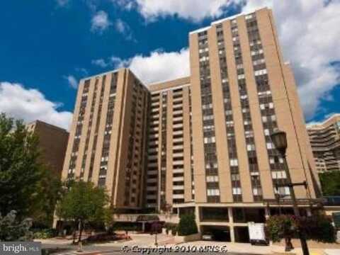4601 PARK AVENUE N, CHEVY CHASE, MD 20815