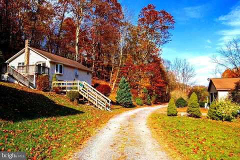 30 SUNSET LN, CATAWISSA, PA 17820