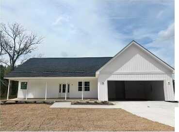 357 Log Cabin Rd., Loris, SC 29569