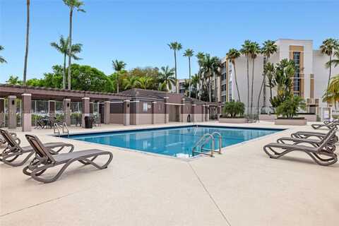 9755 NW 52nd St, Doral, FL 33178