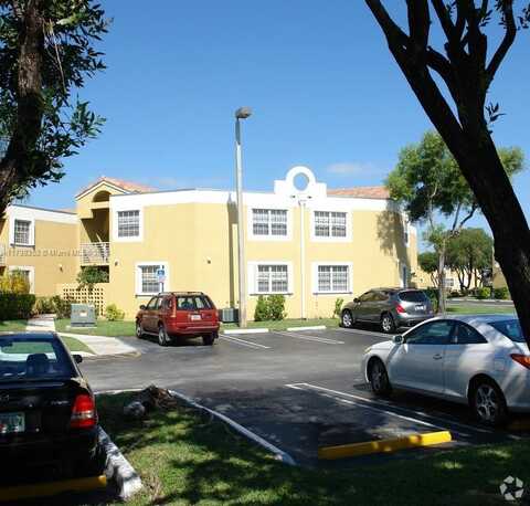 9715 Fontainebleau Blvd, Miami, FL 33172