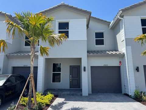 18438 SW 2nd St, Pembroke Pines, FL 33029