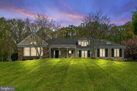8300 FALCON GLEN ROAD, WARRENTON, VA 20186