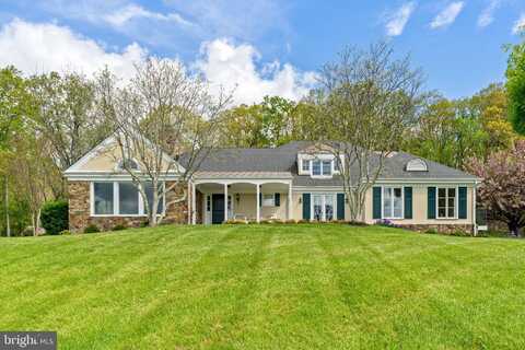 8300 FALCON GLEN ROAD, WARRENTON, VA 20186