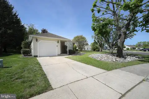 16 MADISON COURT, MOUNT LAUREL, NJ 08054