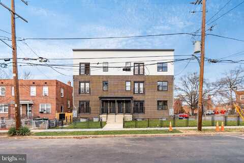 854 XENIA SE, WASHINGTON, DC 20032