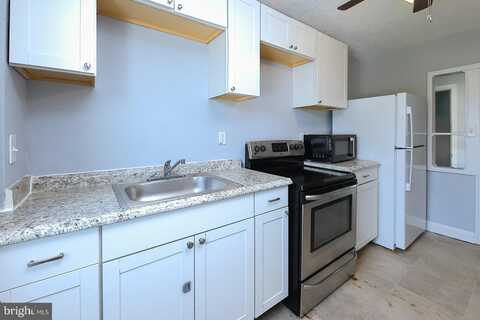 2995 YORKWAY, DUNDALK, MD 21222