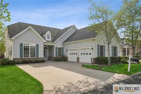 20 Warren Street, Plainsboro, NJ 08536