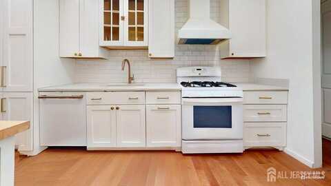 496 Calvert Road, North Brunswick, NJ 08902