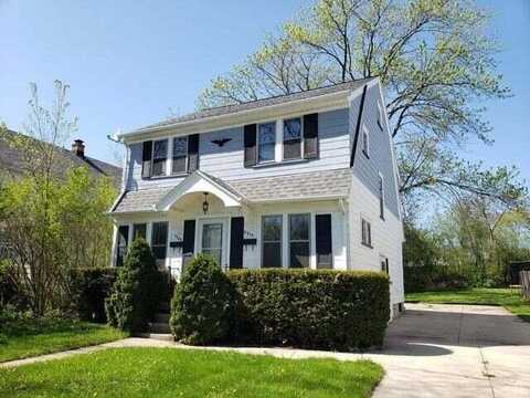 9404 W Hayes Ave, West Allis, WI 53227