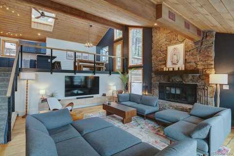 45 Oak Way, Evergreen, CO 80439