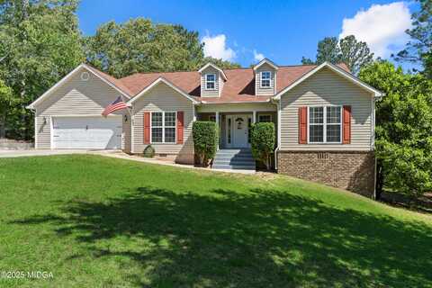 206 Twin Lakes Court, Byron, GA 31008