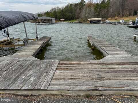 9947 KENTUCKY SPRINGS ROAD, MINERAL, VA 23117
