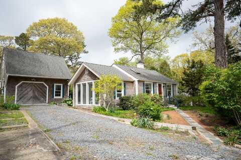 11 Cliff Street, Dennis, MA 02638