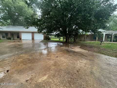 2481 Neil Collins Road, Raymond, MS 39154