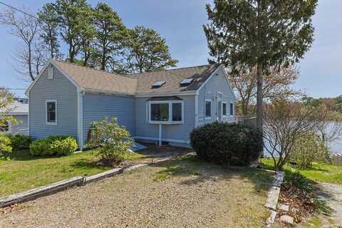 51 Agawam Lake Shore Drive, Wareham, MA 02571
