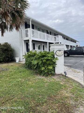 127 Old Causeway Road, Atlantic Beach, NC 28512