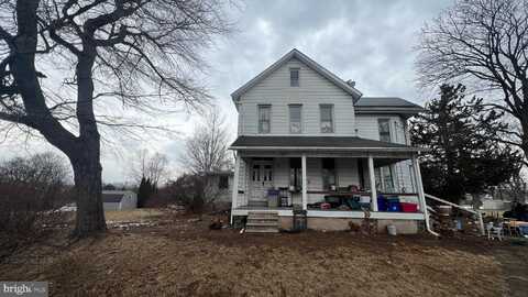 215 MILL ROAD, QUAKERTOWN, PA 18951
