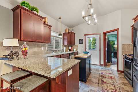 3313 N Rosalia Rd, Coeur D Alene, ID 83814