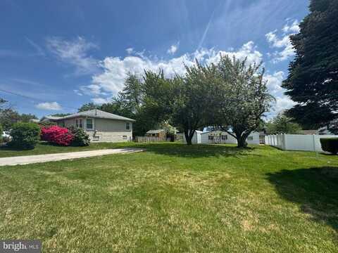 2067 CLARENDON STREET, CAMP HILL, PA 17011