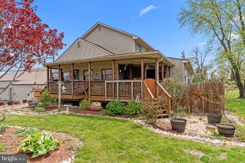 670 LINCOLN HIGHWAY, FAIRLESS HILLS, PA 19030