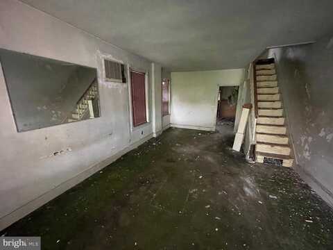 708 JEFFREY STREET, CHESTER, PA 19013