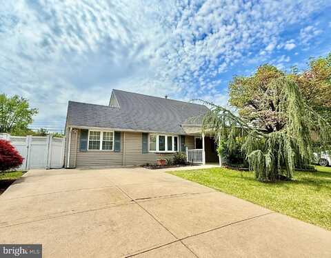 89 KRAFT LANE, LEVITTOWN, PA 19055