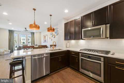 1931 RICHMOND HIGHWAY, ALEXANDRIA, VA 22301