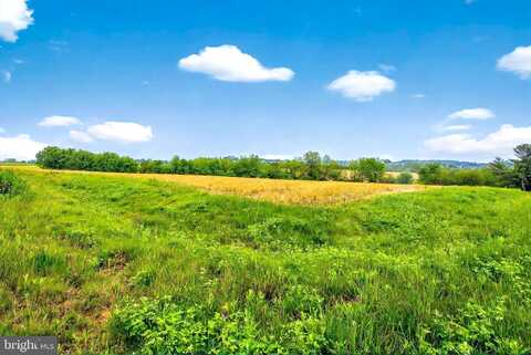 79 BECK ROAD, YORK, PA 17403