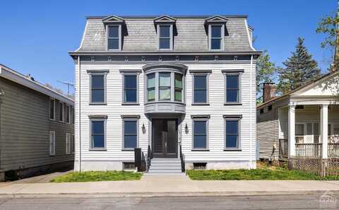 356 Union, Hudson, NY 12534