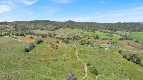 141 Pumplog Hollow, Castlewood, VA 24224