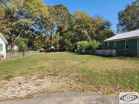 822 Lois St, PARIS, TN 38242