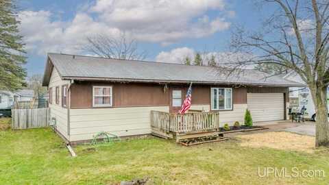 521 Lawrence, Kingsford, MI 49802