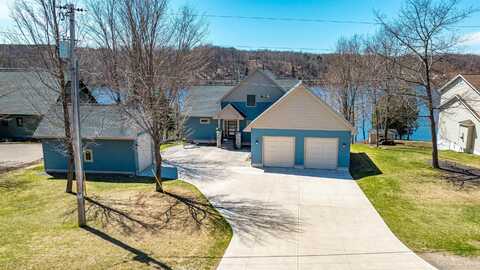 2150 Jasberg, Hancock, MI 49930