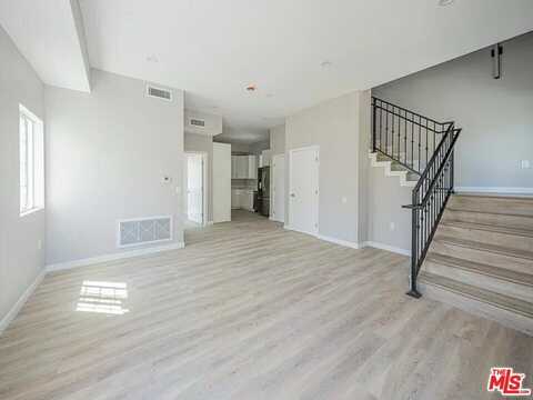 10605 Owensmouth Ave, Chatsworth, CA 91311