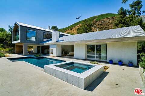 6342 Innsdale Dr, Los Angeles, CA 90068