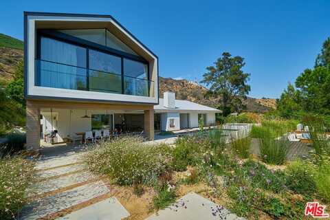 6342 Innsdale Dr, Los Angeles, CA 90068