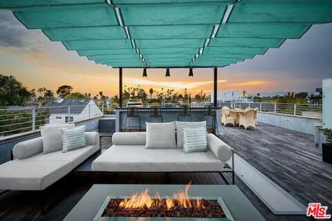 2329 Clement Ave, Venice, CA 90291