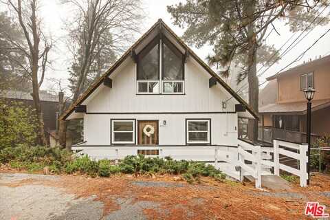 771 W Victoria Ct, Lake Arrowhead, CA 92352