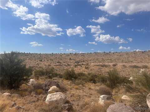 2 Lots E Lazy Y U Drive, Kingman, AZ 86409