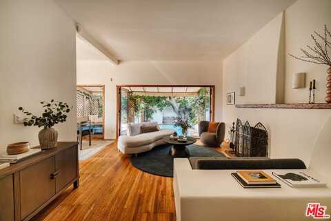 939 N Wetherly Dr, West Hollywood, CA 90069