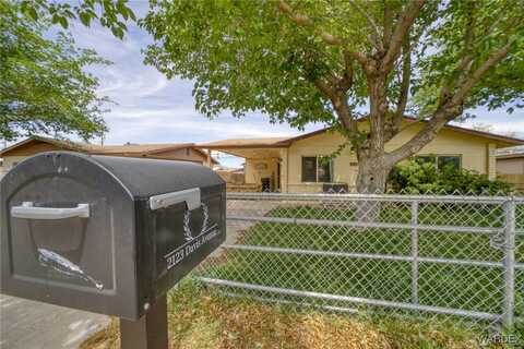 2123 Davis Avenue, Kingman, AZ 86401
